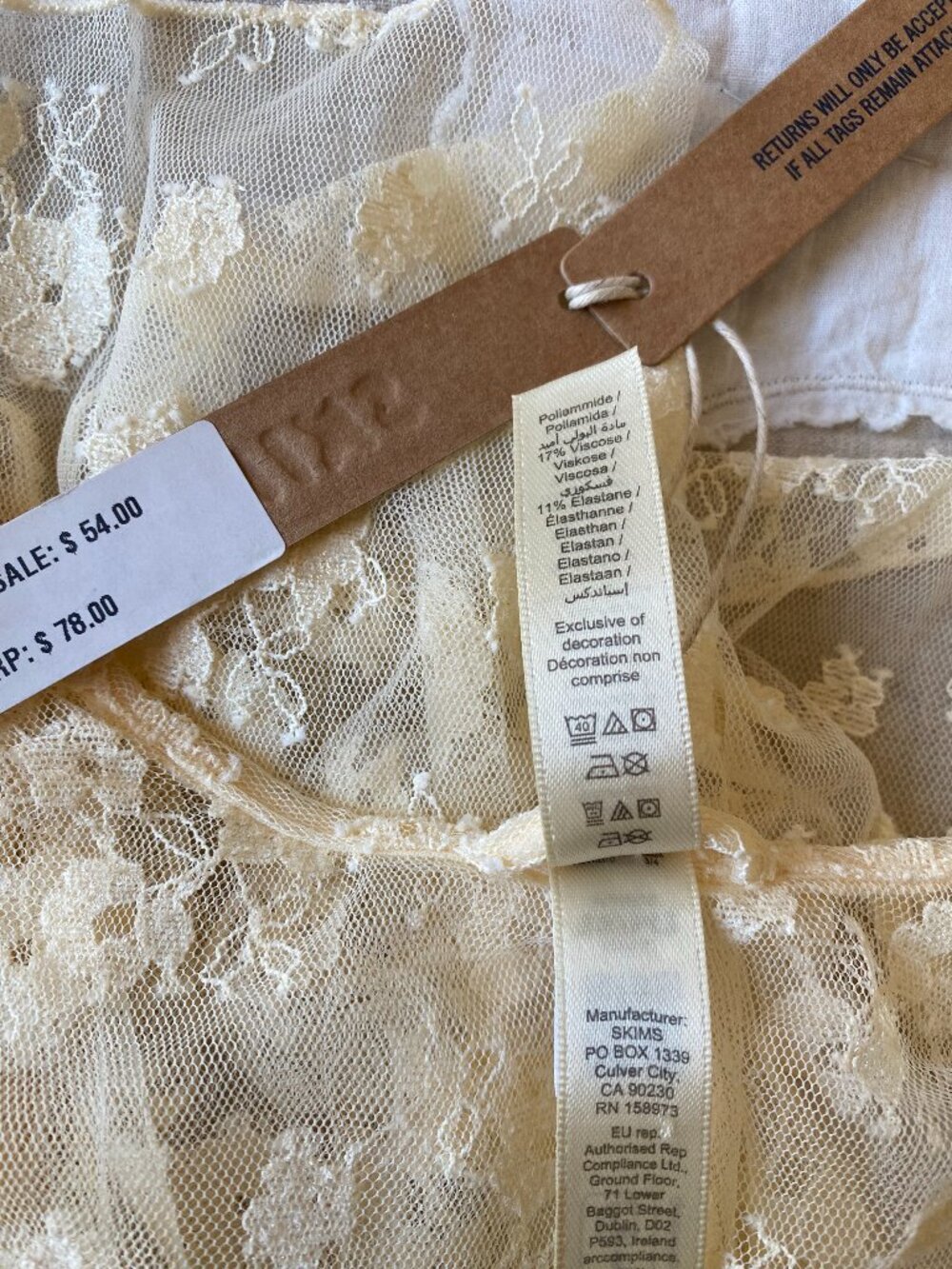 SKIMS NWT | Spring Intimates Robe in Butter Two Tone - Picture 10 of 12